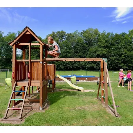 Сasa de vacaciones Mansion In With Shared Pool